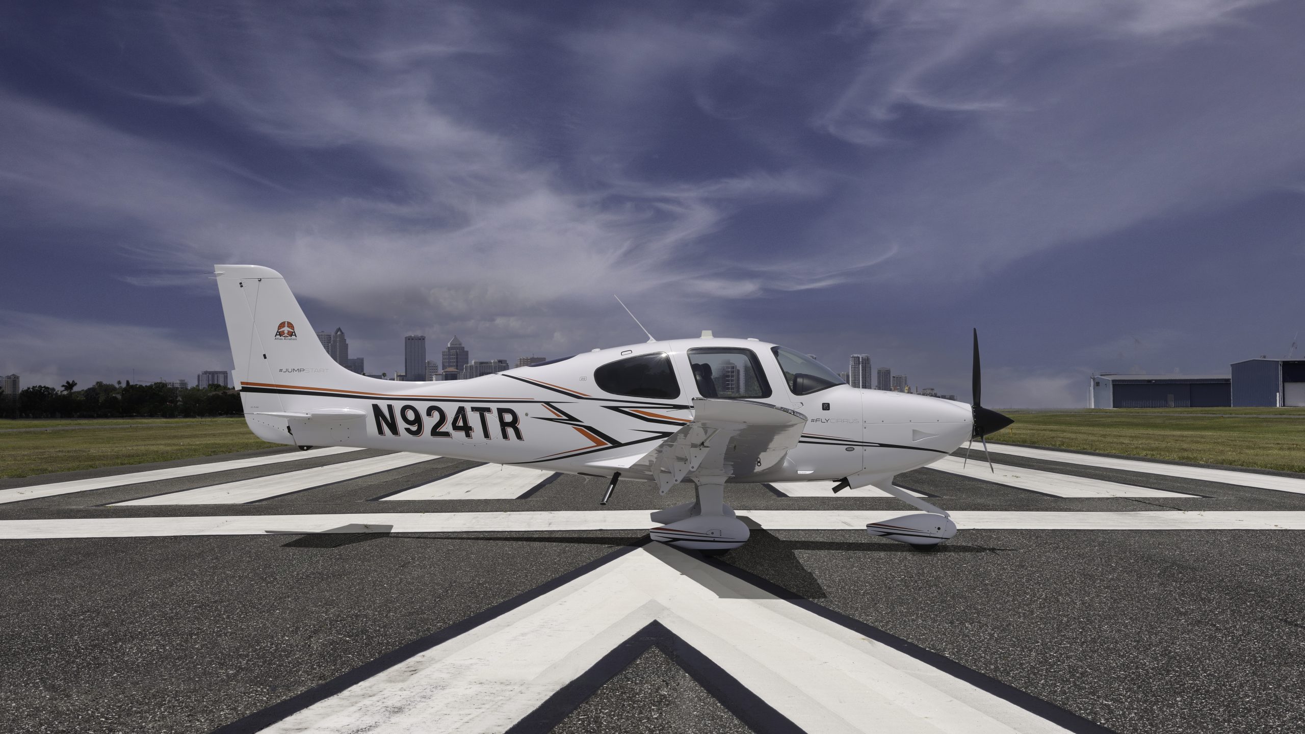 N924TR_profile_sky